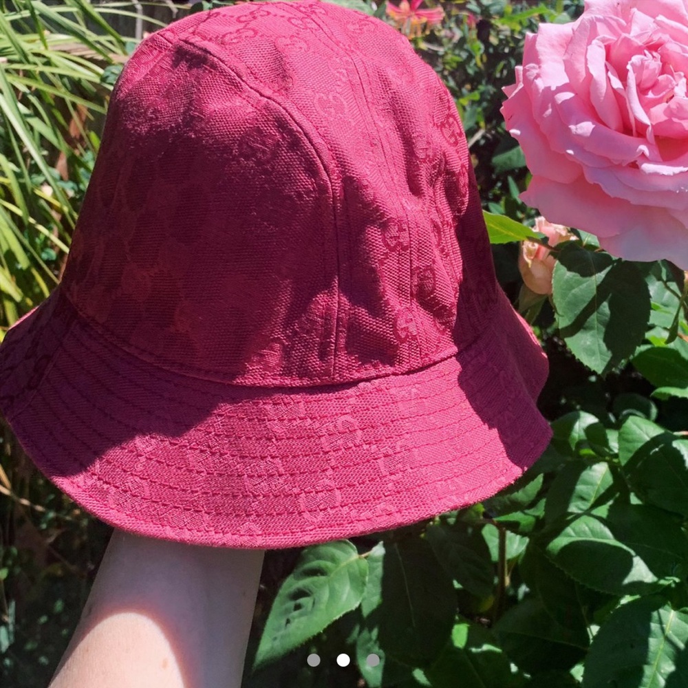 Authentic Gucci Lamé GG Bucket Hat -Hot Pink